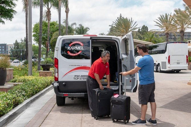 shared-airport-arrival-transfer-lax-international-airport-to-anaheim-buena-park-or-garden-grove