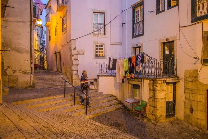 shared-arrival-transfer-from-lisbon-airport-to-hotels