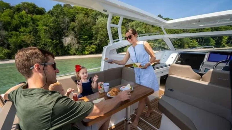 Shared Boat Tour in the Gulf of Poets - Who Is This Tour Best Suited For?