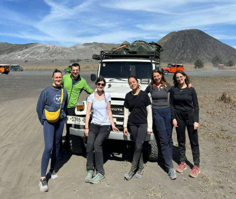 shared-bromo-jeep-tour-include-tickets-from-malang