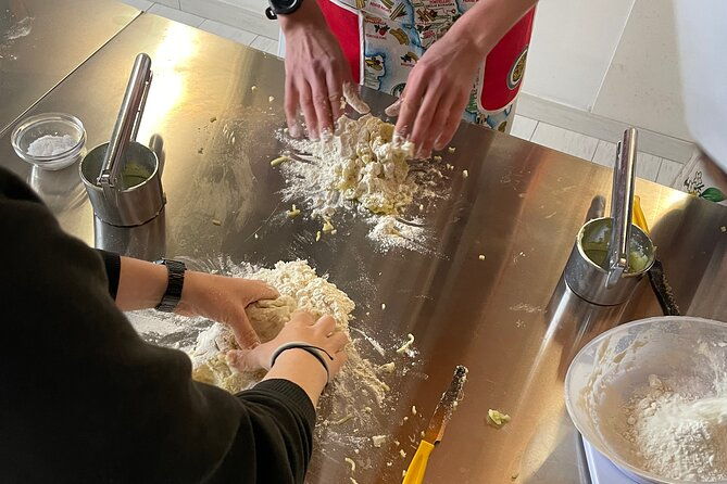 shared-cooking-class-with-fresh-garden-ingredients-in-sorrento