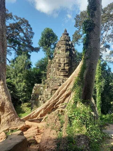 Shared day tour with Spanish-speaking guide at Angkor Temple. - FAQs