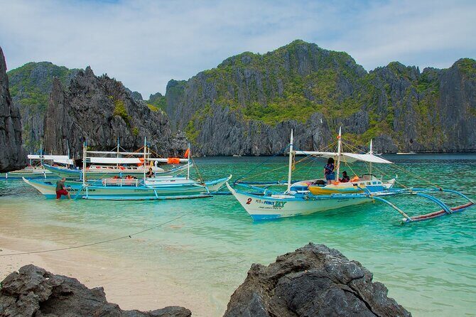 Shared El Nido Island Hopping Tour with lunch - The Practical Side: Booking, Costs, and Group Size