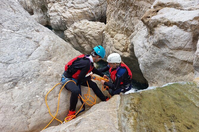 Shared Guided Canyoneering Experience in Snake Canyon of Oman - Key Points