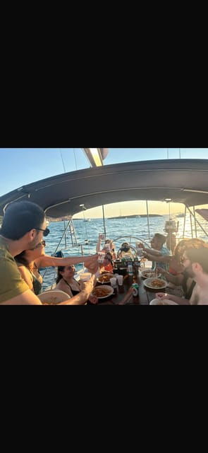 shared-half-day-cruise-in-athenian-riviera