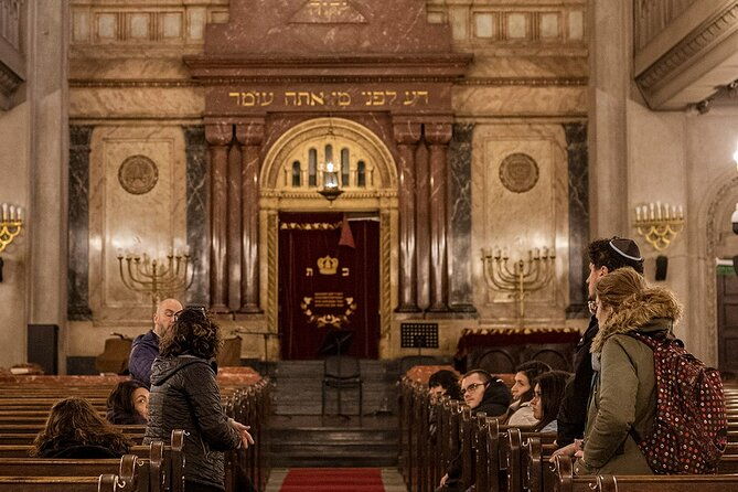 shared-jewish-walking-tour-visit-libertad-synagogue-jewish-museum