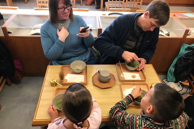 shared-matcha-tour-and-matcha-making-experience-in-nishio