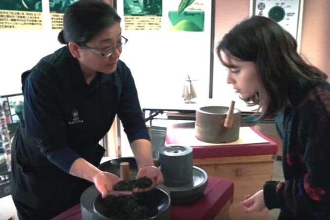shared-matcha-tour-and-matcha-making-experience-in-nishio