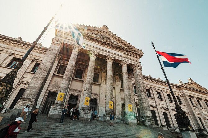 shared-montevideo-tour-for-cruisers