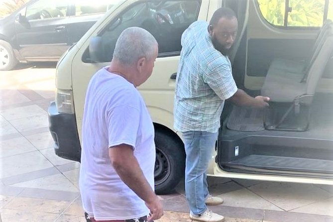 shared-or-private-st-kitts-airport-roundtrip-transfer