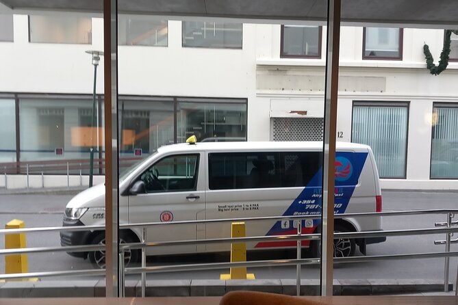 shared-ride-to-airport-from-your-hotel-without-changing-car