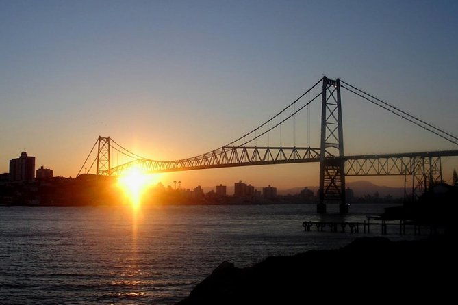 shared-shuttle-between-florianopolis-airport-and-hotel-with-optional-city-tour