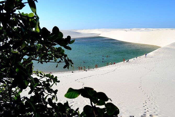 shared-shuttle-between-sao-luis-airport-and-barreirinhas