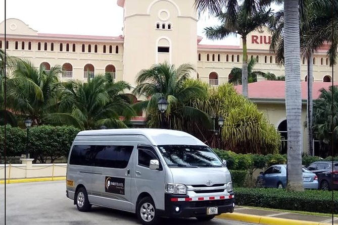 shared-shuttle-from-manuel-antonio-to-san-jose