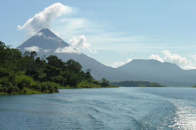 shared-shuttle-monteverde-to-arenal