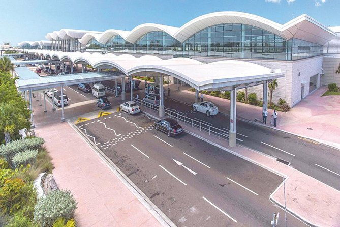 shared-shuttle-round-trip-airport-transportation