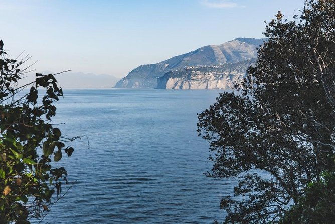 shared-shuttle-service-from-naples-central-station-to-sorrento