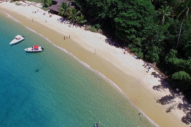 shared-speedboat-tour-paradise-island-tour