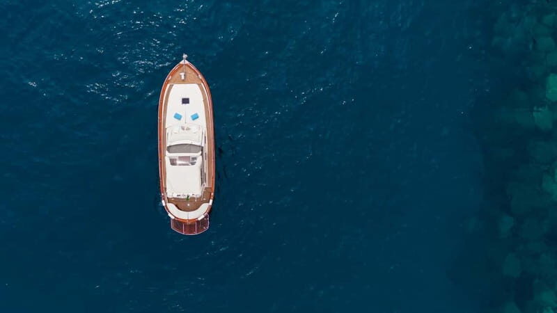 Shared Tour in The Amalfi Coast on our Apreamare 10 - Key Points
