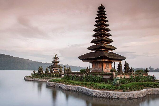 Shared Tour: Jatiluwih Rice Terraces - Ulun Danu Temple - Banyumala Waterfalls - Final Words