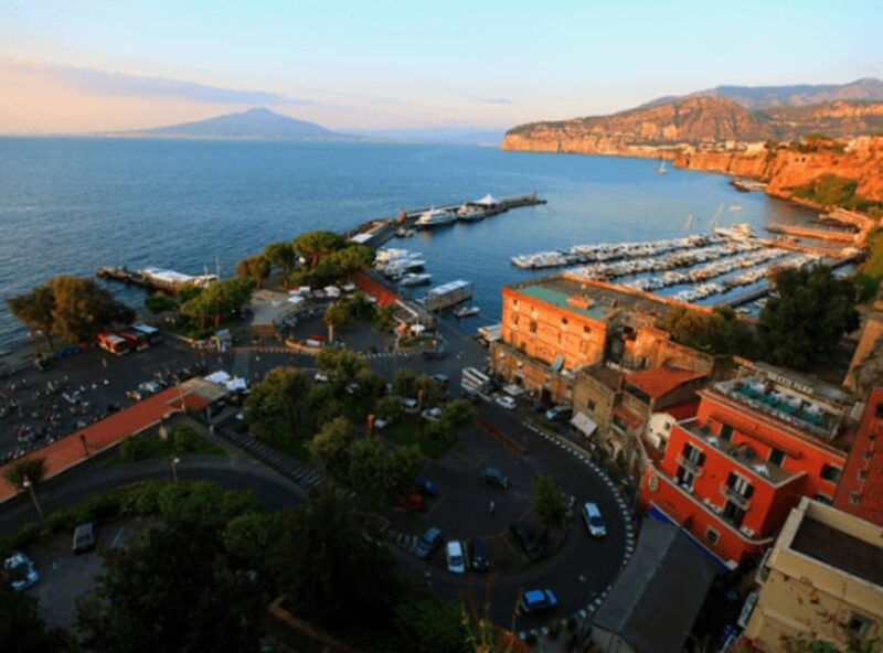 shared-tour-sorrento-amalfi-coast-and-pompeii-from-naples