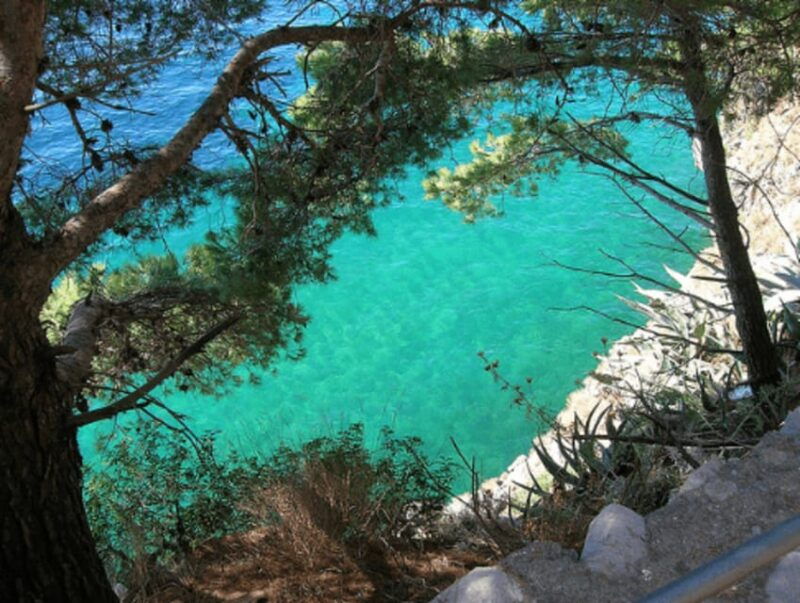 shared-tour-sorrento-amalfi-coast-and-pompeii-from-naples