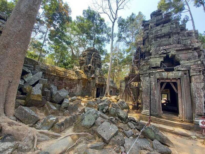 shared-tour-sunrise-at-angkor-wat-with-spanish-speaking-tour-guide