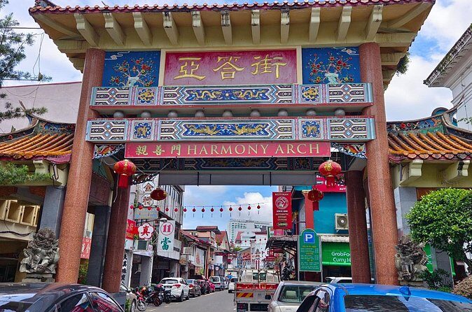 Shared Walking Tour in Kuchings Carpenter Street - In-Depth Breakdown of the Itinerary