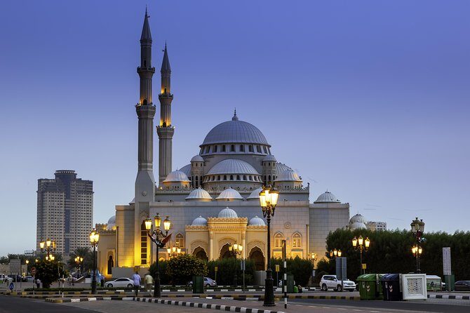 Sharjah Half-Day Tour from Dubai With Spanish-Speaking Guide - A Close Look at the Sharjah Half-Day Tour