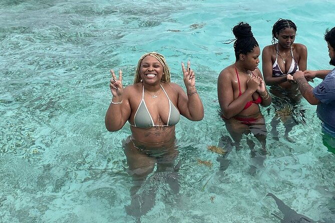 shark-ray-afternoon-swim-tiki-bar-cruise