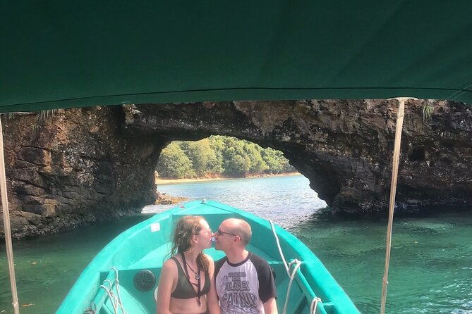 shashamane-experience-marigot-bay-in-st-lucia-boat-and-tours