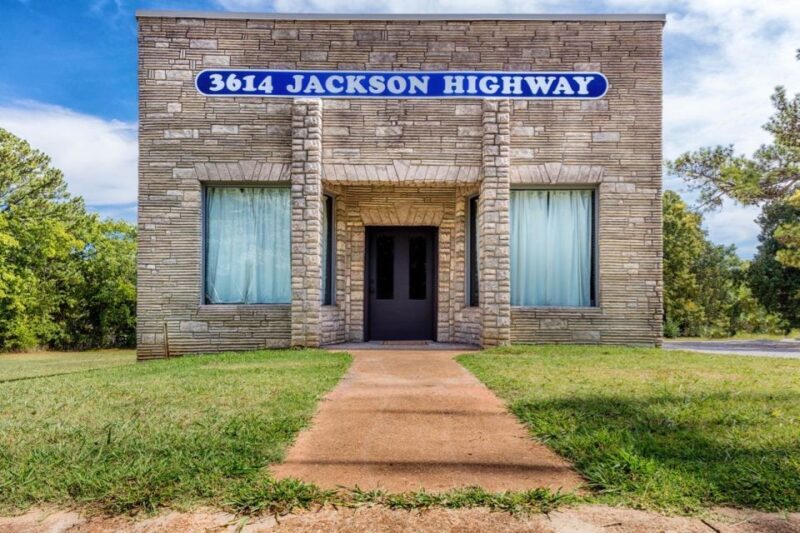 Sheffield: Muscle Shoals Sound Studio Guided Tour - Key Points