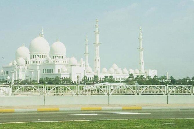 Sheikh Zayed Grand Mosque Abu Dhabi ! Private Tour from Dubai - FAQ