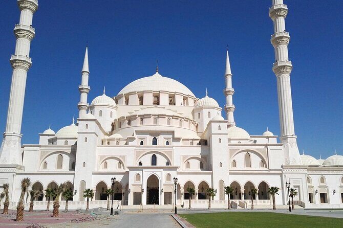 Sheikh Zayed Grand Mosque, Fujairah Tour with Private Transfers - FAQ