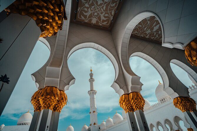 Sheikh Zayed Grand Mosque Tour From Dubai - The Sum Up