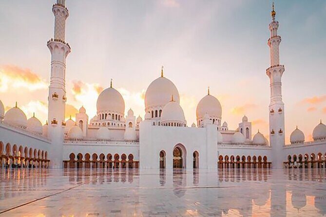 Sheikh Zayed Mosque Photo-stop & Desert Drive in Abu Dhabi - Key Points
