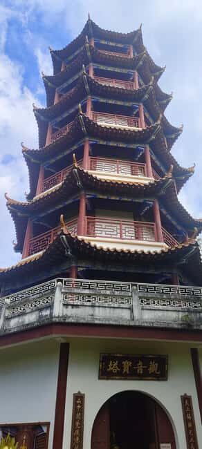 Shenzhen: Ancient Temple & 200-year-old Hakka Residence Tour - Exploring Shenzhen’s Hidden Heritage: Ancient Temples & Hakka Residences