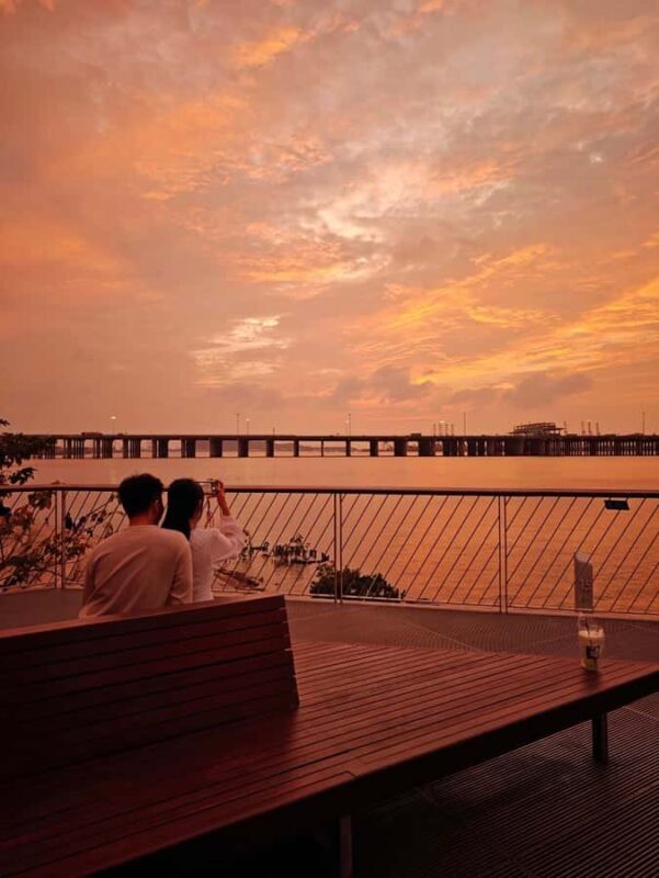 Shenzhen: Qianhai Bay to Happy Harbor Nature Walking Tour - An Authentic Look at the Shenzhen Walking Tour