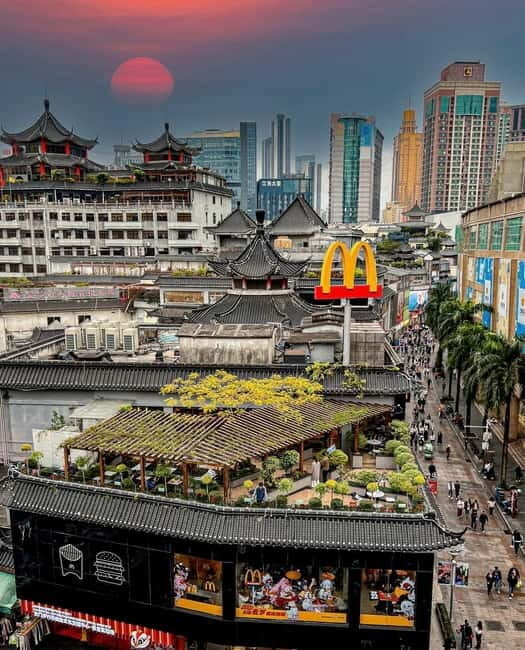 Shenzhen: Shopping Guru, Urban Discovery & Landmarks Tour - Dive into Shenzhen’s Tech Scene at Huaqiangbei
