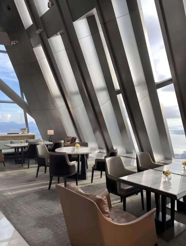 shenzhen-tallest-building-with-luxury-meal-on-highest-floor