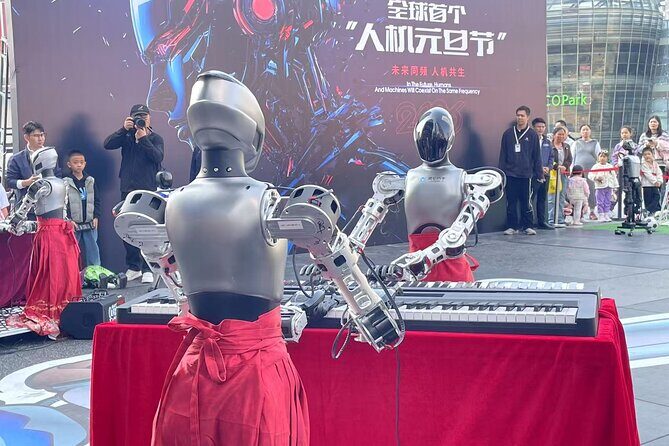 Shenzhen Tech Robot Store Drone Food Delivery and Driverless taxi - Key Points