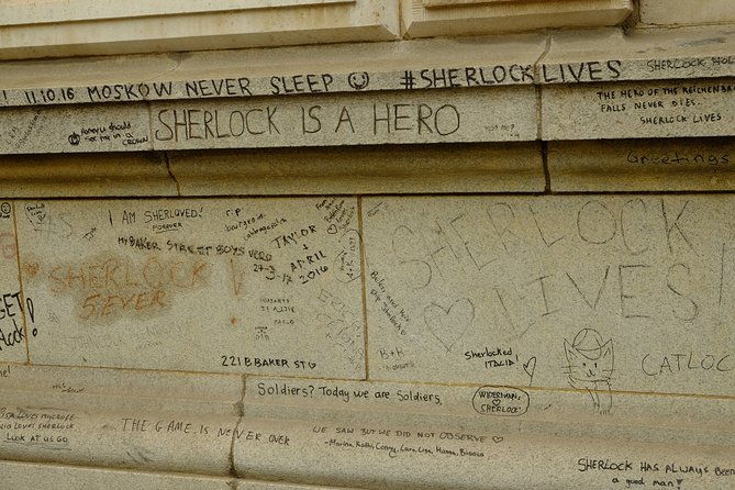 sherlock-holmes-bbc-series-and-traditional-locations-a-very-small-group-tour-2
