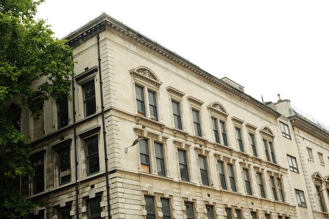 sherlock-holmes-private-guided-tour-bbc-series-traditional-locations