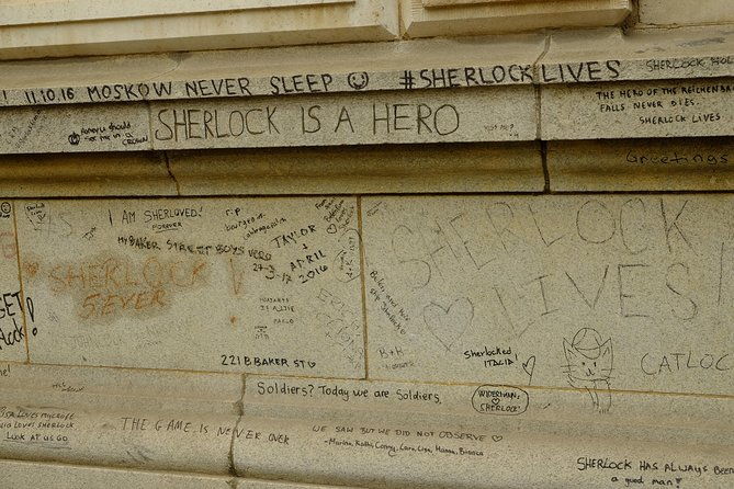 sherlock-holmes-private-guided-tour-bbc-series-traditional-locations