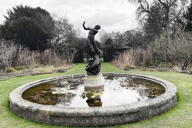 sherlocktrail-solve-a-murder-with-sherlock-self-guided-walk