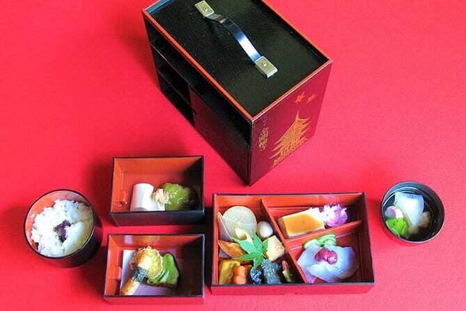 Shiga Autumn Experience Shopping and Ropeway Bus Tour from Kyoto - An In-Depth Look at the Shiga Autumn Experience Tour