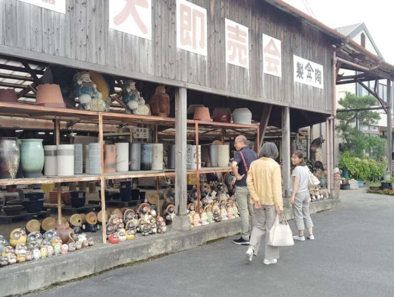 Shiga: Discover the Living Tradition of Shigaraki Pottery - Key Points