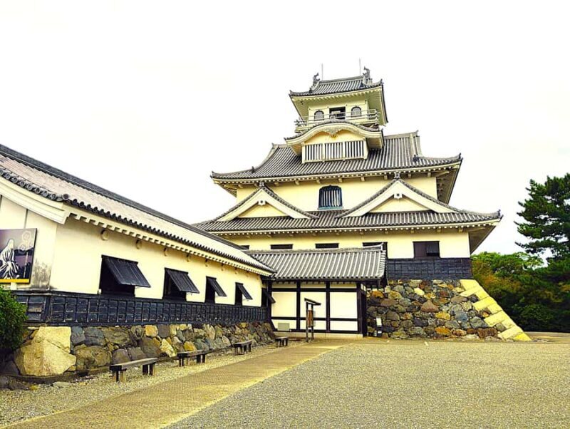 Shiga: Nagahama Castle, Gateway to Japans Great Unifier - Exploring Nagahama Castle: Gateway to Japan’s Great Unifier