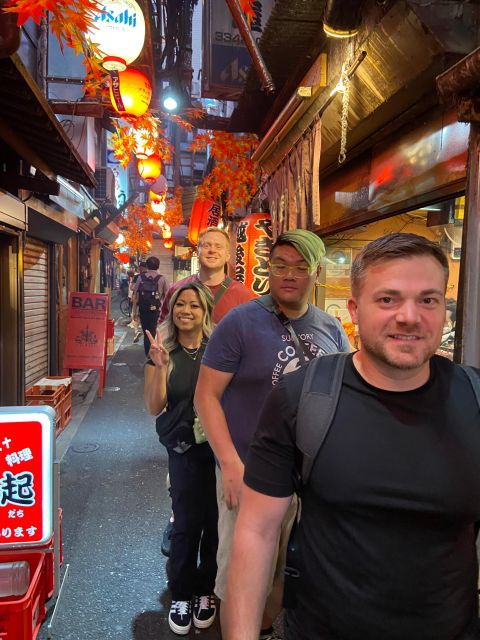 shinjuku-bar-hopping-night-tour-at-japanese-izakaya