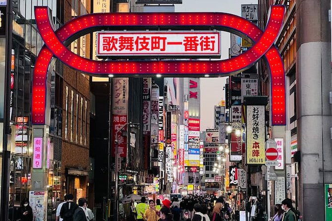 shinjuku-kabukicho-golden-gai-night-tour-2